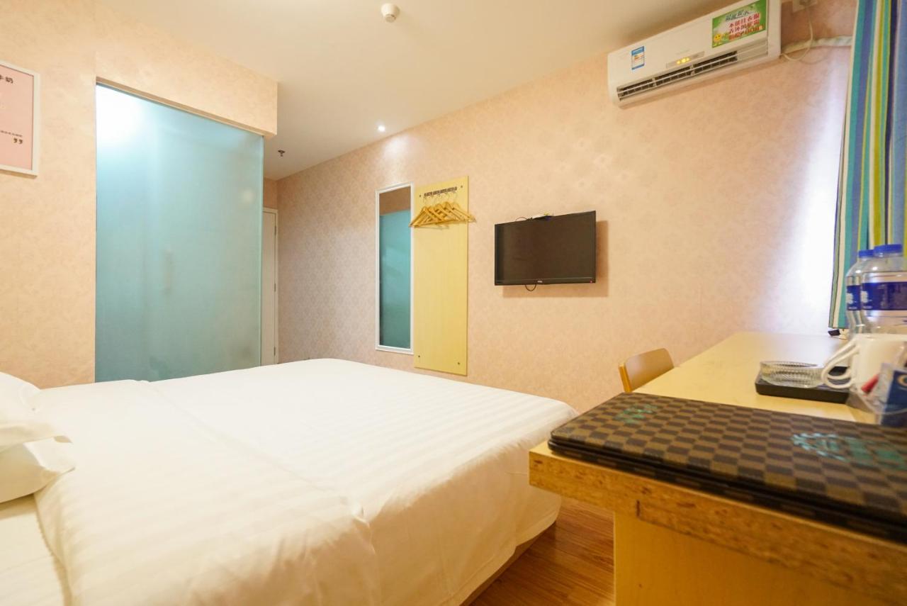 Jia Mei Xin Holiday Hotel Baiyun Airport Branch Guangzhou Exterior foto
