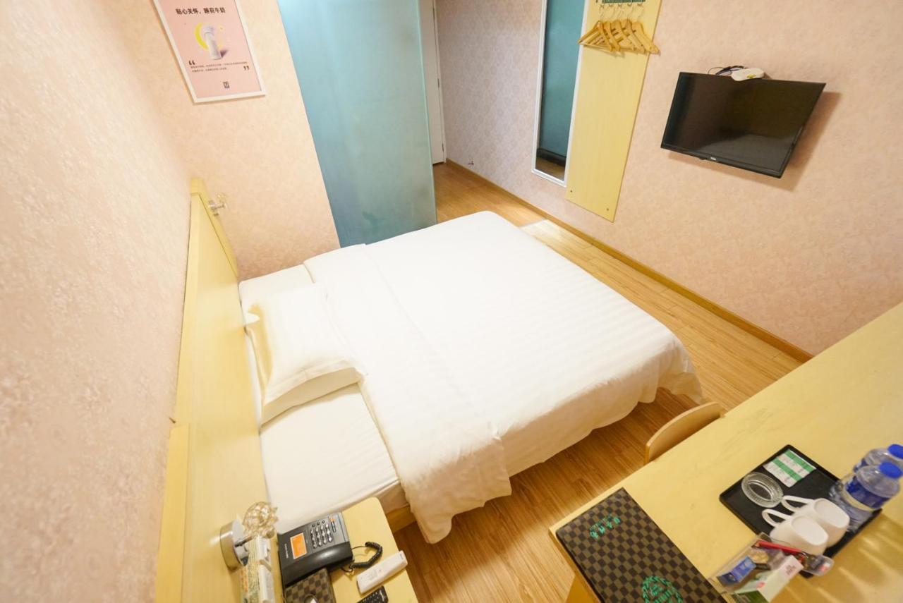 Jia Mei Xin Holiday Hotel Baiyun Airport Branch Guangzhou Exterior foto